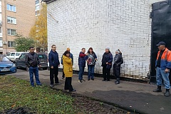 Исполняющий обязанности главы управы района Бирюлево Восточное Ильяс Хуснутдинов 17 октября провел плановый обход территории